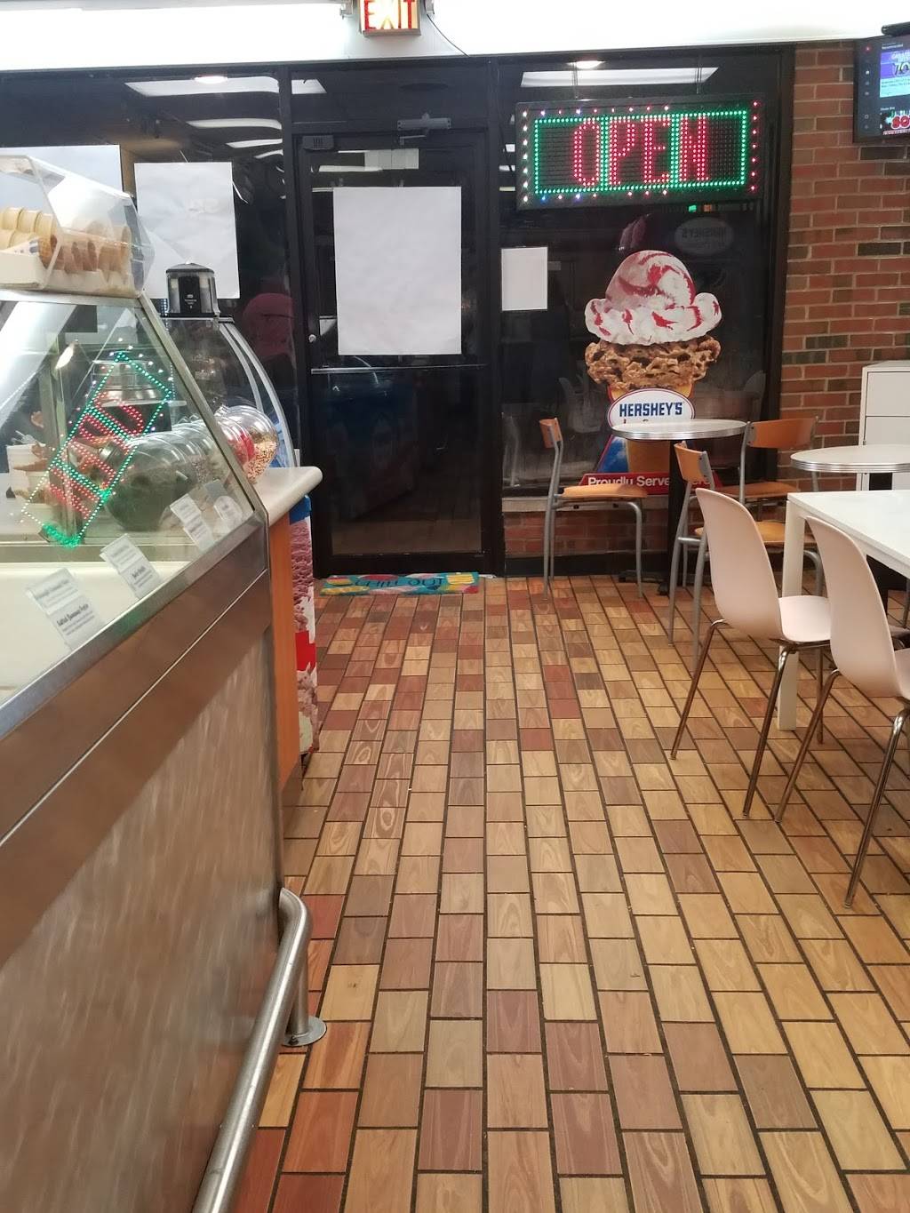 Cravings | bakery | 9856 S Kedzie Ave, Evergreen Park, IL 60805, USA | 7084243131 OR +1 708-424-3131