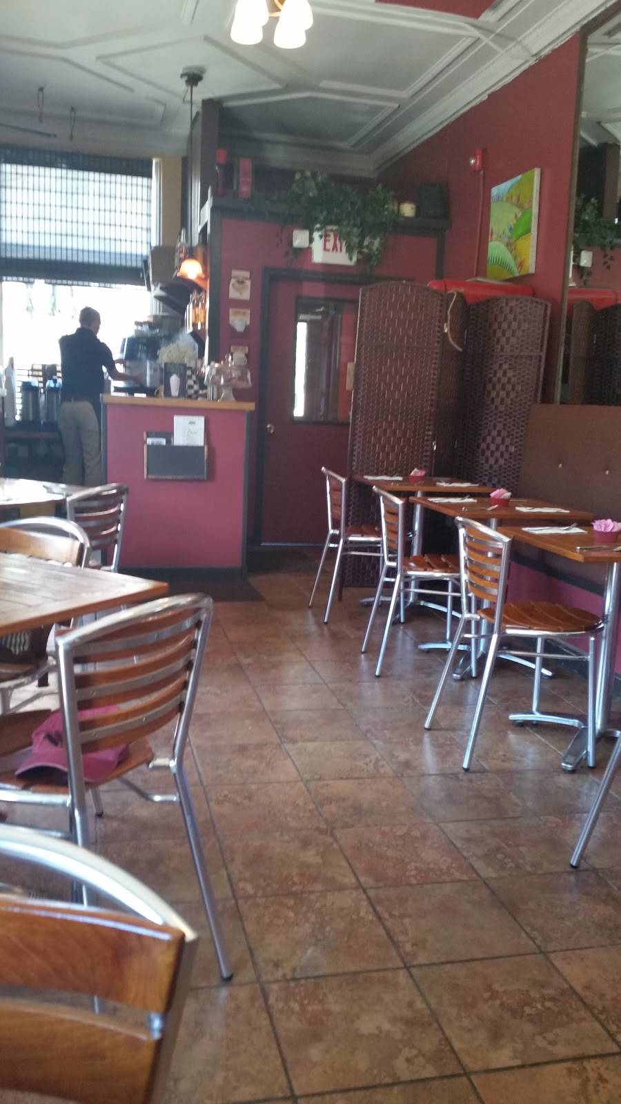 Crush Bistro | restaurant | 32 Market St, Potsdam, NY 13676, USA | 3152655282 OR +1 315-265-5282