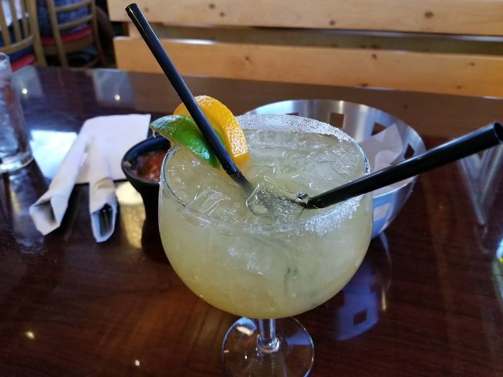 Bostons Fish House | restaurant | 1414 S Atlantic Ave, New Smyrna Beach, FL 32169, USA | 3864240757 OR +1 386-424-0757