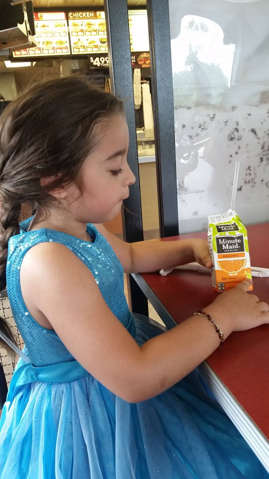 Jack in the Box | restaurant | 10742 Veterans Memorial Dr, Houston, TX 77038, USA | 2819991555 OR +1 281-999-1555