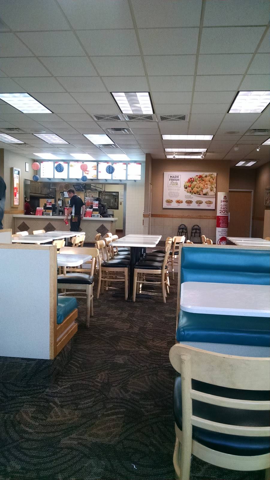 Wendys | restaurant | 1362 South St #12, Fox Lake, IL 60020, USA | 8479739581 OR +1 847-973-9581