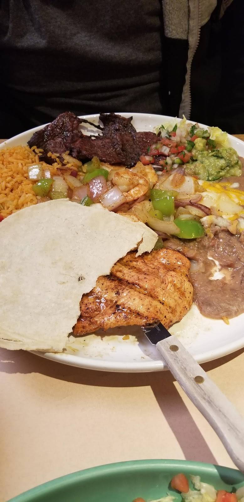 Mazatlan Restaurant | restaurant | 540 Rainier Ave S, Renton, WA 98057, USA | 4252268299 OR +1 425-226-8299