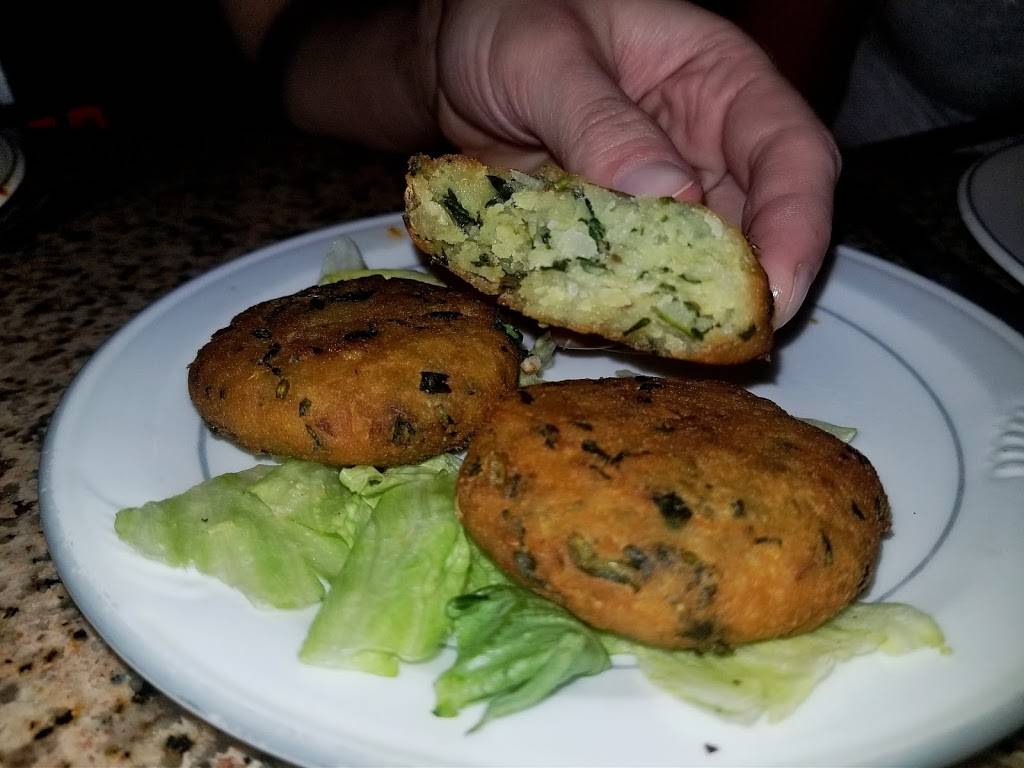 Medford Kebab Corner | meal takeaway | 4110 Mystic Valley Pkwy, Medford, MA 02155, USA | 7813953310 OR +1 781-395-3310