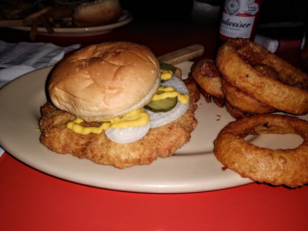 Hootys | restaurant | 14356 Madison St, West Union, IA 52175, USA | 5634225906 OR +1 563-422-5906