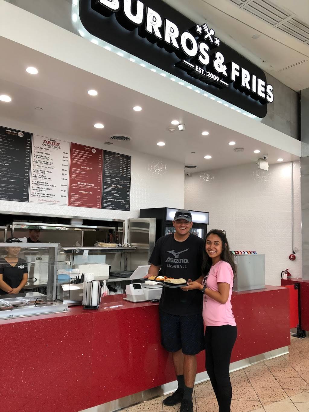 Burros & Fries Plaza Bonita | restaurant | 3030 Plaza Bonita Rd #2440, National City, CA 91950, USA | 6194700899 OR +1 619-470-0899