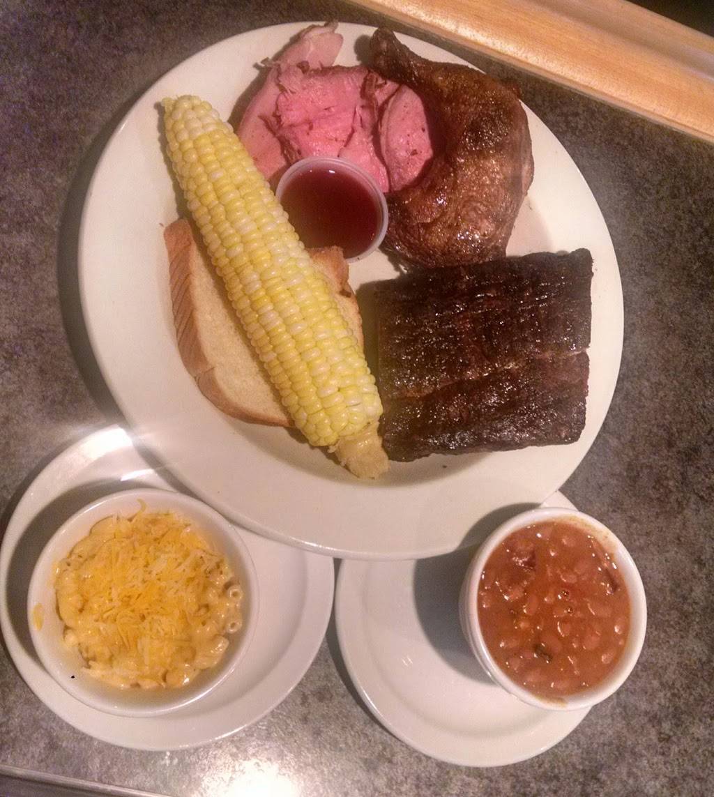 Fieldhouse 1st Ave | restaurant | 5001 1st Ave NE, Cedar Rapids, IA 52402, USA | 3193733014 OR +1 319-373-3014