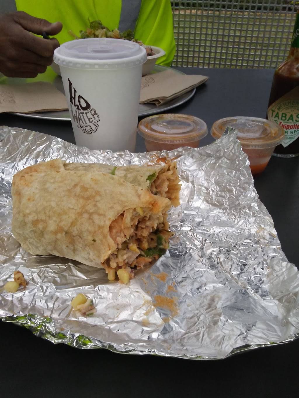 Chipotle Mexican Grill | restaurant | 2380 Palm Beach Lakes Blvd, West Palm Beach, FL 33409, USA | 5616888951 OR +1 561-688-8951