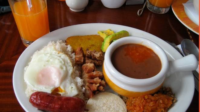 Tajadas | restaurant | 241 Bay Ridge Ave, Brooklyn, NY 11220, USA | 7188360056 OR +1 718-836-0056