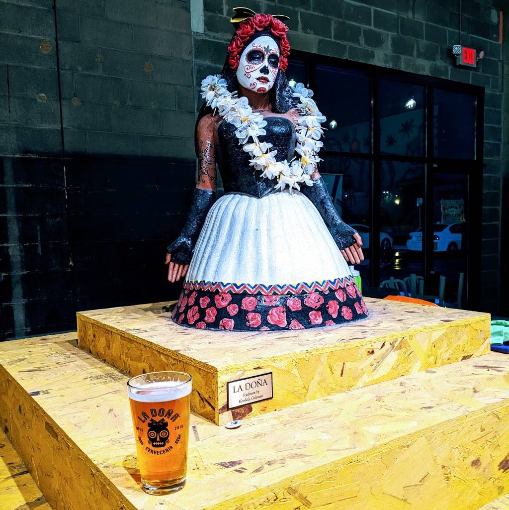 La Doña Cervecería | restaurant | 241 Fremont Ave N, Minneapolis, MN 55405, USA | 6123154613 OR +1 612-315-4613