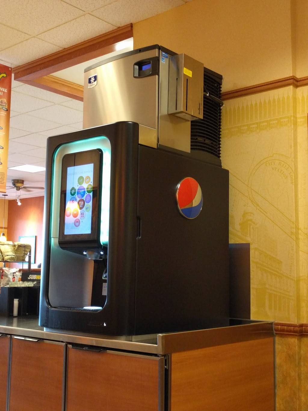 Subway | restaurant | 1856-1866 Boulevard des Sources Suite A & B, Pointe-Claire, QC H9R 5B1, Canada | 5146970096 OR +1 514-697-0096