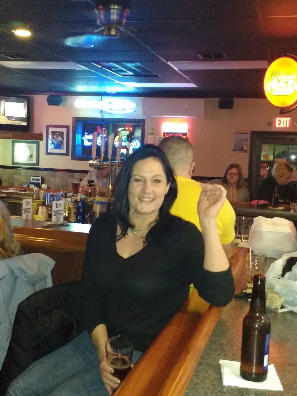 Rumors Bar & Grill | restaurant | 466 Rochester Rd, Zelienople, PA 16063, USA | 7247282088 OR +1 724-728-2088