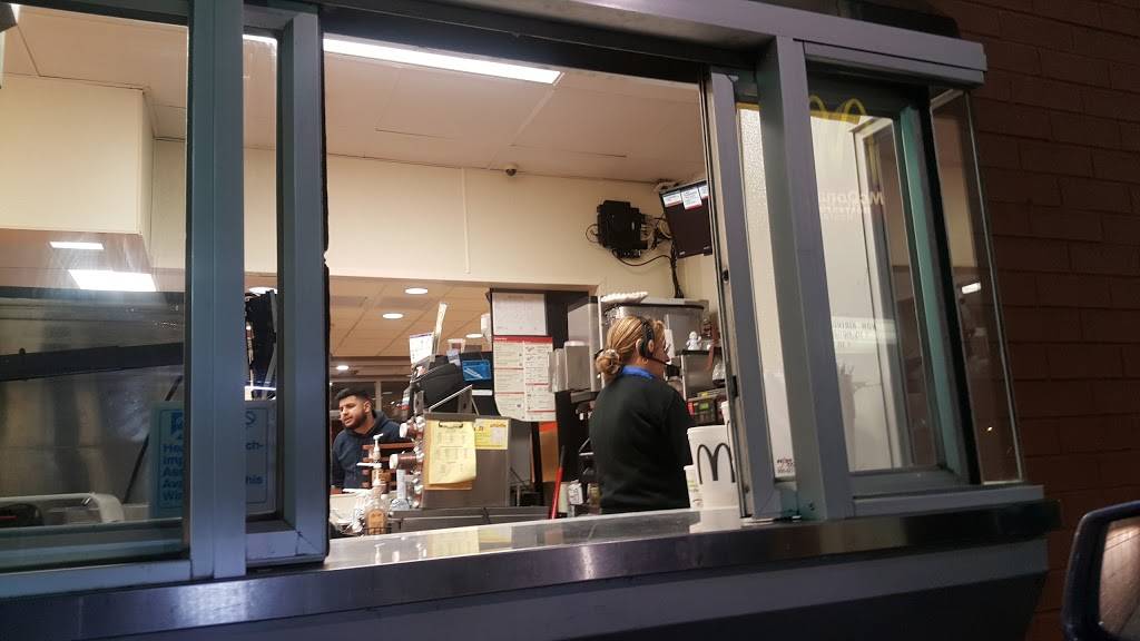 McDonalds | cafe | 725 W Golf Rd, Des Plaines, IL 60016, USA | 8474396141 OR +1 847-439-6141