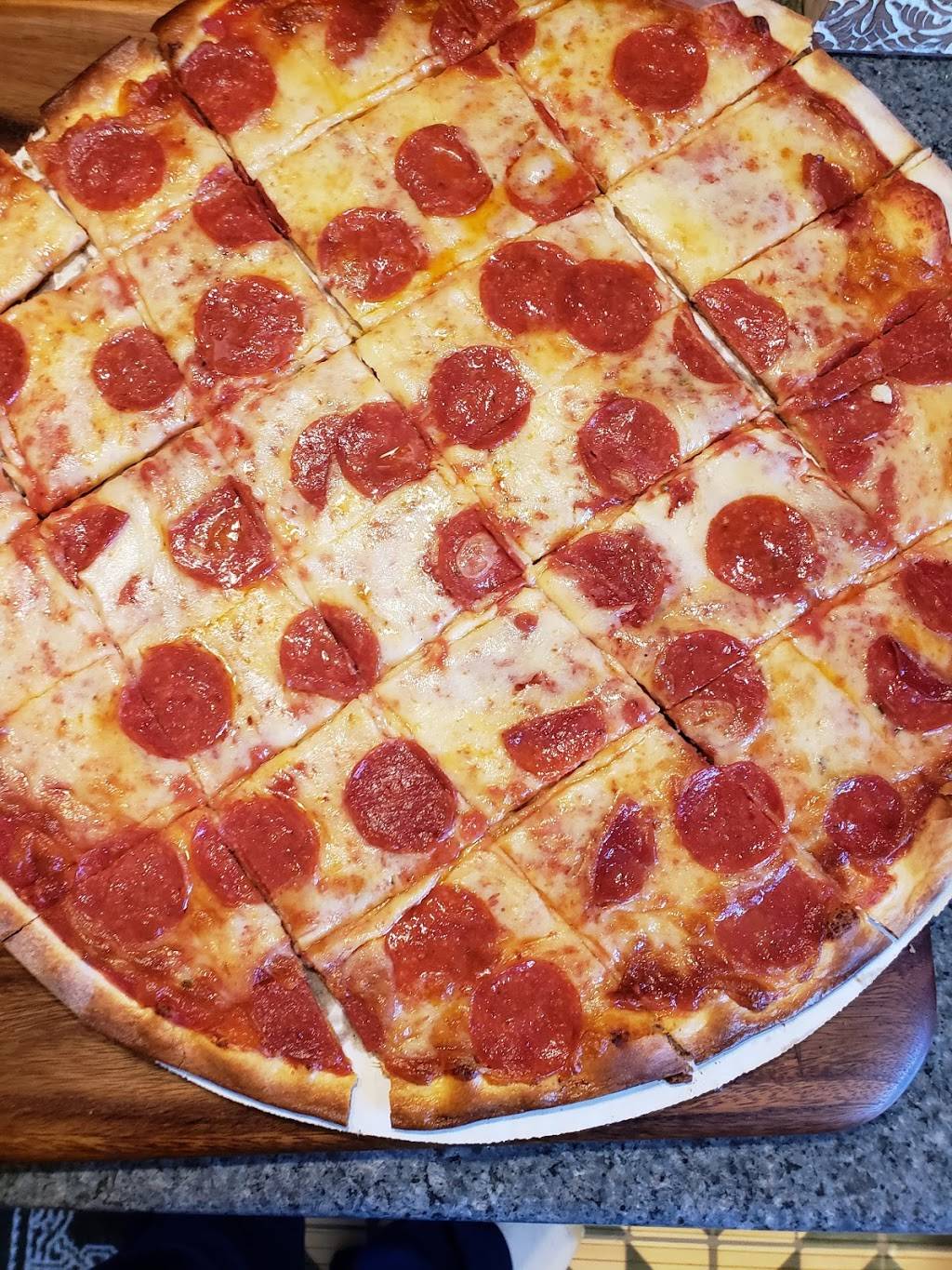 Caradaro Club | restaurant | 1417 S 70th St, Milwaukee, WI 53214, USA | 4144751080 OR +1 414-475-1080