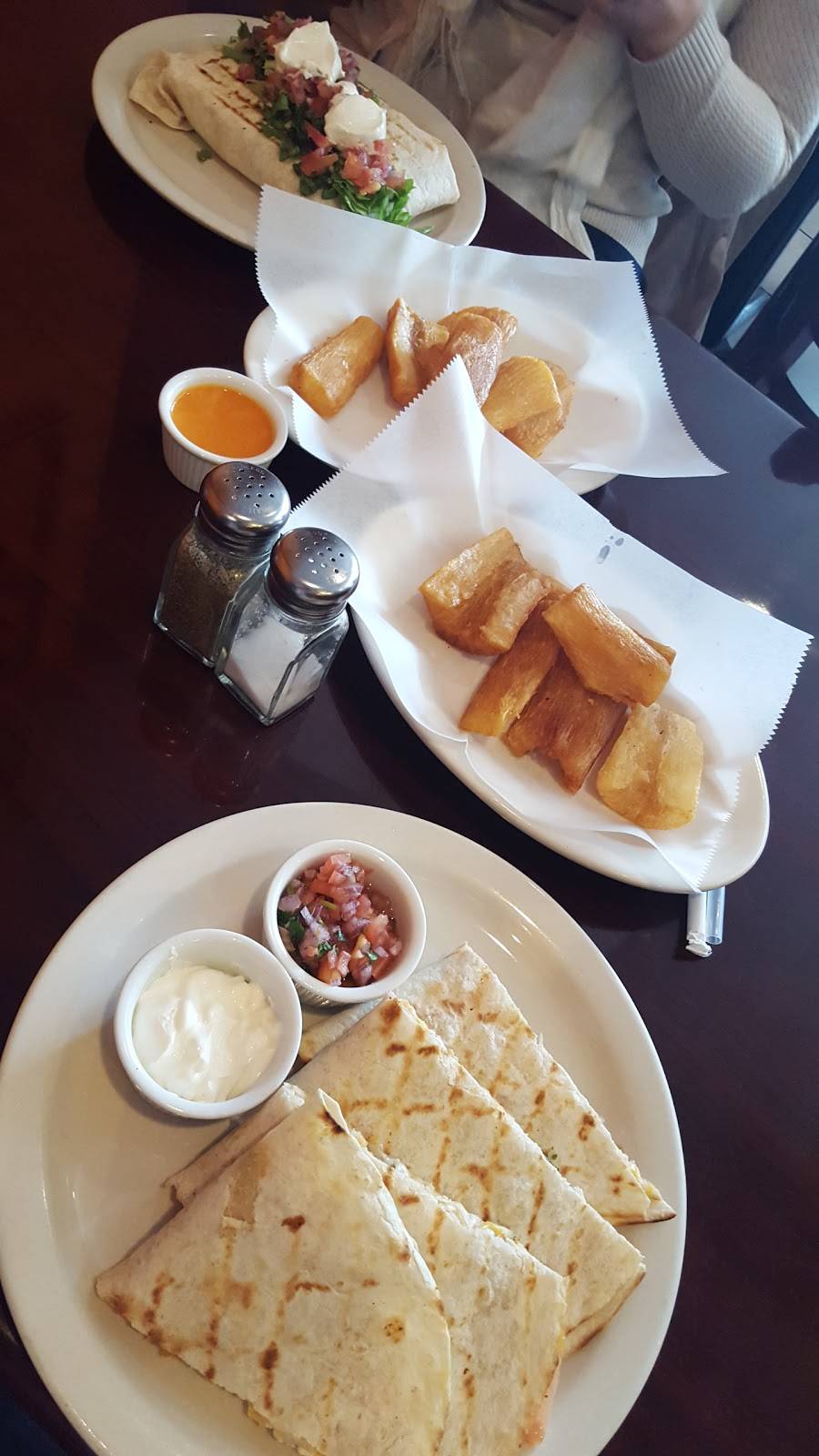 On Charcoal: Colombian Restaurant | restaurant | 6516 Castor Ave, Philadelphia, PA 19149, USA | 2156138933 OR +1 215-613-8933