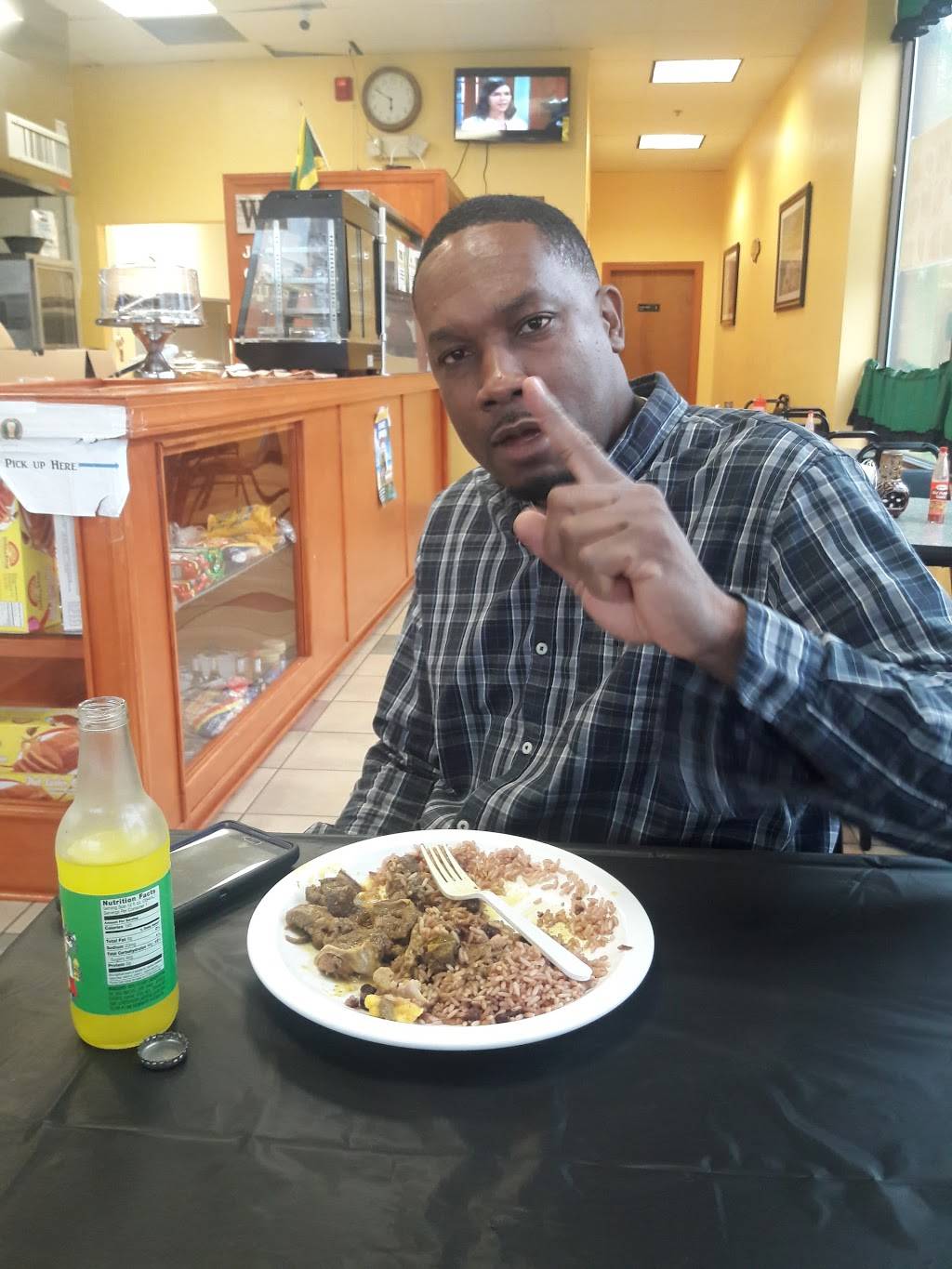 Jamaican Cafe Cuisine | restaurant | 1639 Pulaski Hwy, Bear, DE 19701, USA | 3023658303 OR +1 302-365-8303