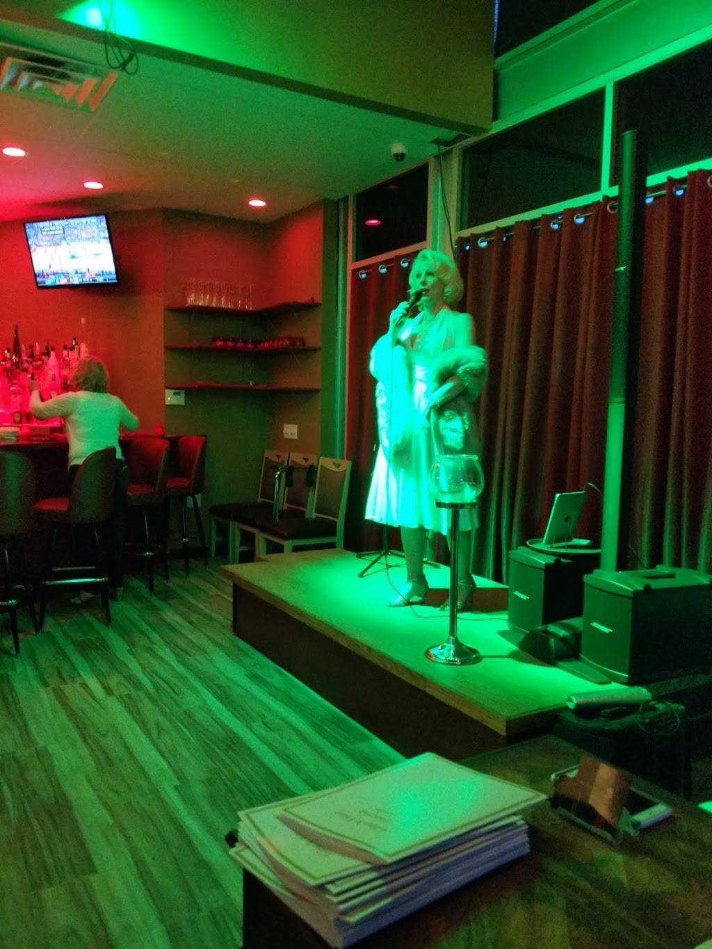 Ginos Vino Osteria | restaurant | 1400 E Old Settlers Blvd, Round Rock, TX 78664, USA | 7372120322 OR +1 737-212-0322