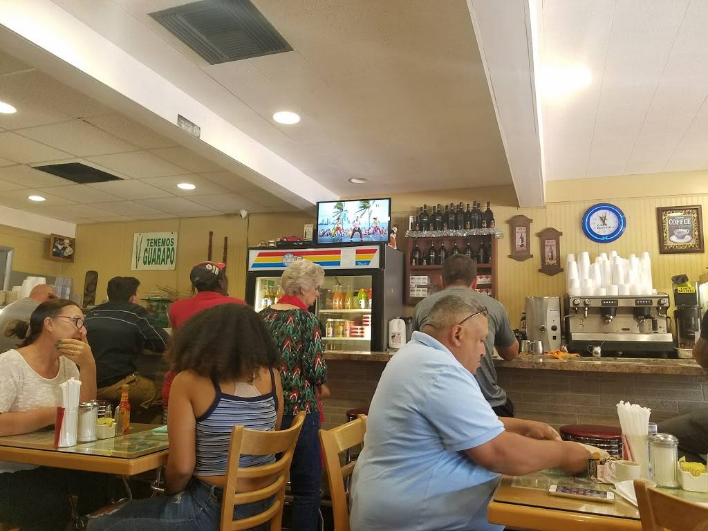 Dos Ruedas Restaurant | restaurant | 9561 SW 160th St, Miami, FL 33157, USA | 3052520407 OR +1 305-252-0407