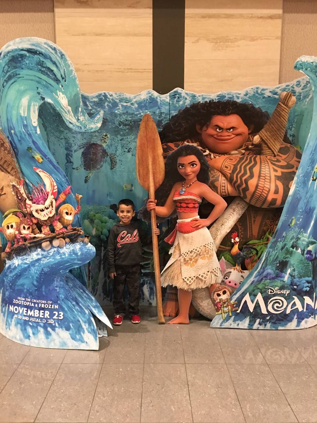 Cinemark Roanoke and XD | meal takeaway | 850 E, TX-114, Roanoke, TX 76262, USA | 6828319498 OR +1 682-831-9498