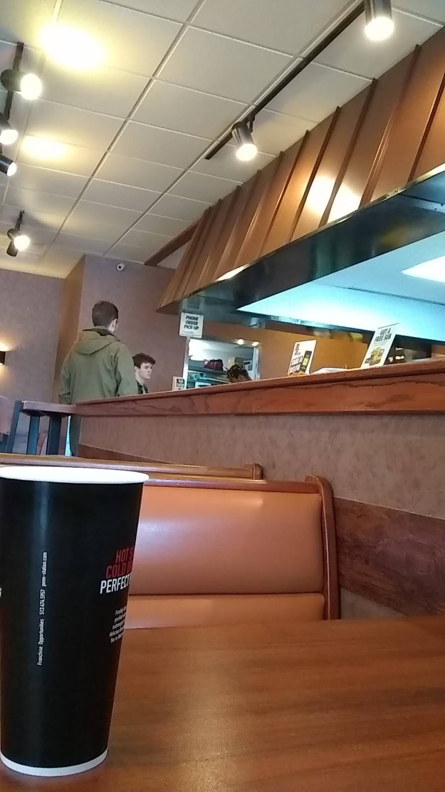 Penn Station East Coast Subs | meal takeaway | 7025 Kingston Pike, Knoxville, TN 37919, USA | 8655250000 OR +1 865-525-0000