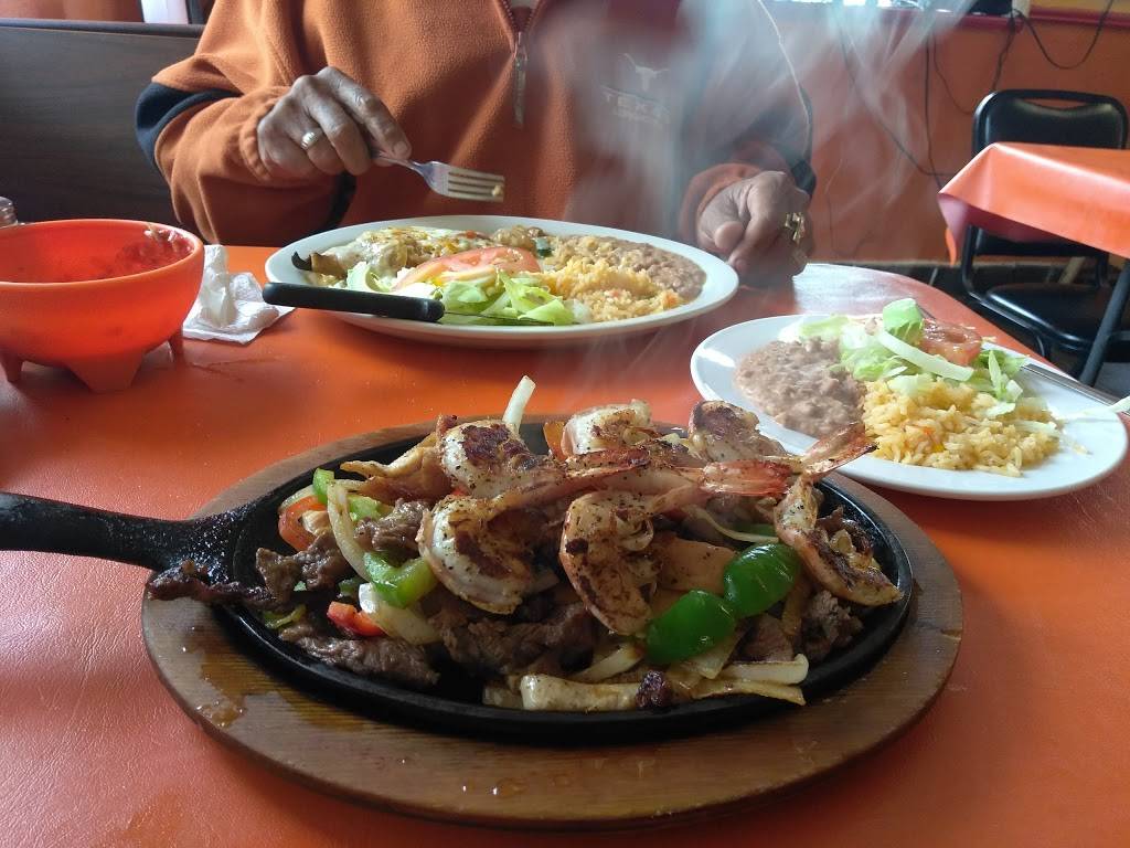 Juanitas Taqueria | restaurant | 2035 Singleton Blvd, Dallas, TX 75212, USA | 2149055191 OR +1 214-905-5191