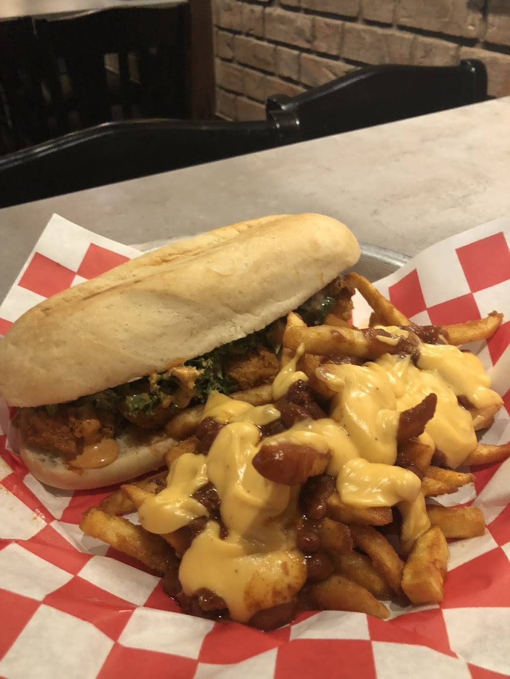 Hanks Honky Tonk | restaurant | 2341 Memorial Blvd, Murfreesboro, TN 37129, USA | 6154107747 OR +1 615-410-7747