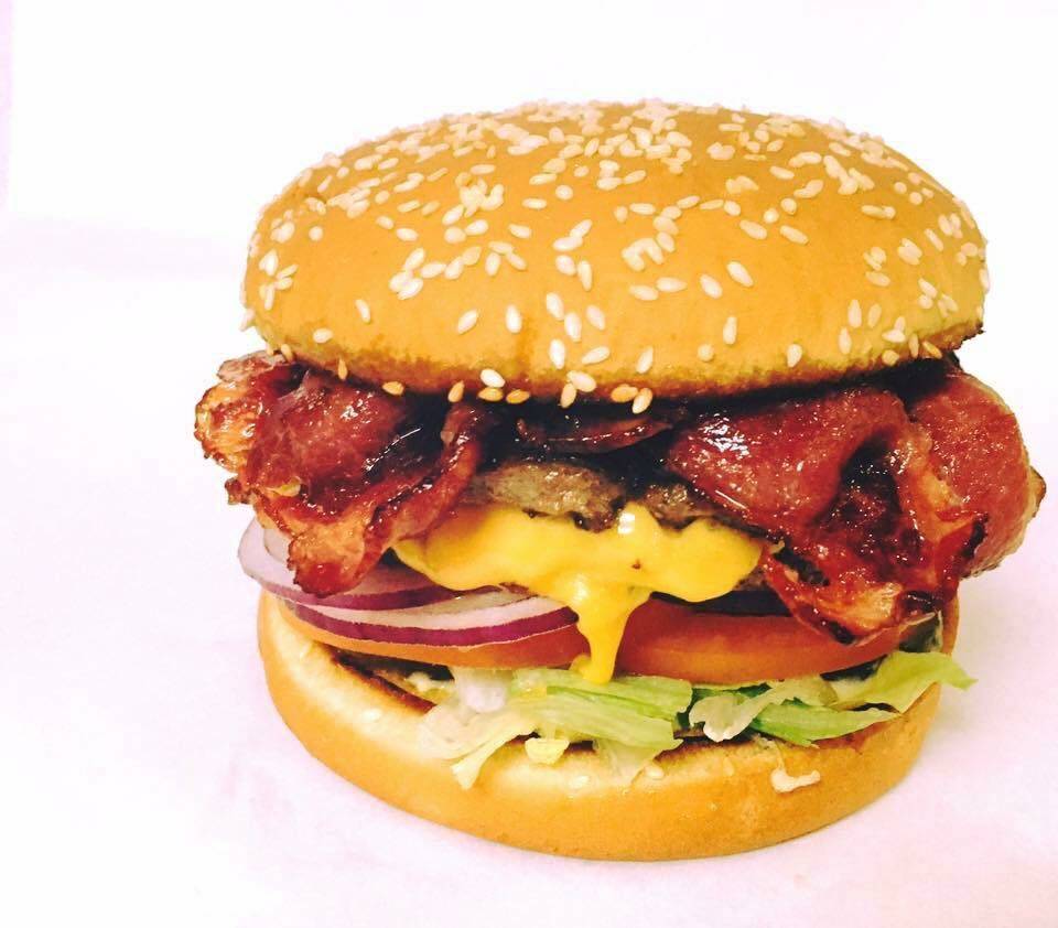 Super Burger Drive-In | restaurant | 1295 E Manning Ave, Reedley, CA 93654, USA | 5596430690 OR +1 559-643-0690
