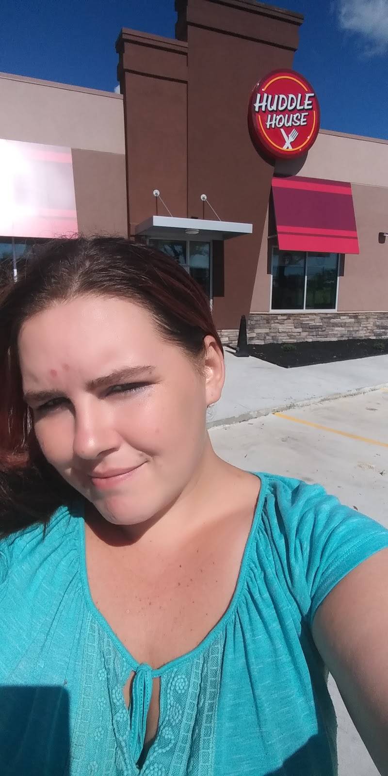 Huddle House | restaurant | 106 E 2nd St, Kershaw, SC 29067, USA | 8034757633 OR +1 803-475-7633