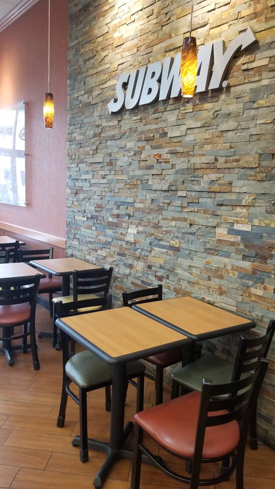 Subway Restaurants | restaurant | 11085 Resort Road #401, Ellicott City, MD 21042, USA | 4104807676 OR +1 410-480-7676