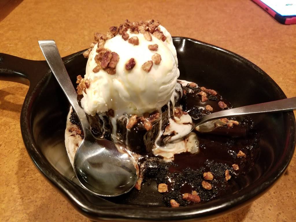 TGI Fridays | restaurant | 301 Rocky Run Pkwy, Wilmington, DE 19803, USA | 3024797170 OR +1 302-479-7170