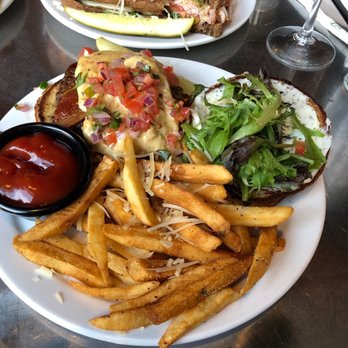 Dizzys Gypsy Bistro | restaurant | 200 River Market Ave #150, Little Rock, AR 72201, USA | 5013753500 OR +1 501-375-3500