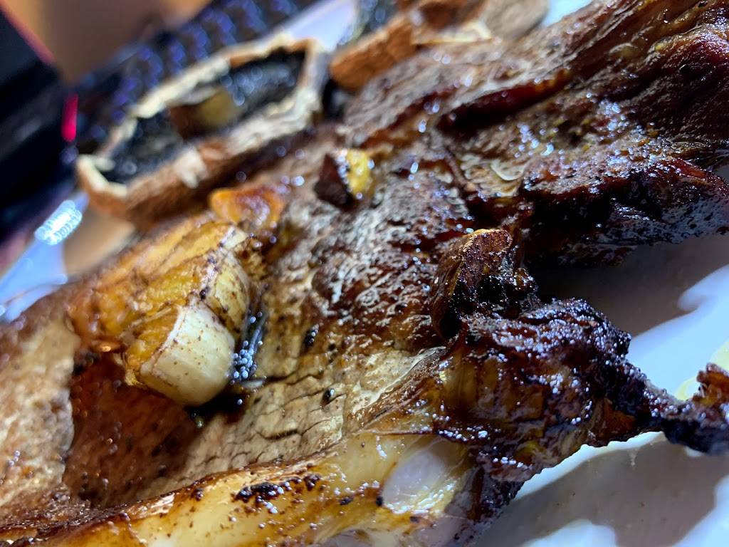 萝卜儿子牛排馆 | restaurant | 27 Robertson Rd, Ancaster, ON L9G 3K9, Canada | 2894425595 OR +1 289-442-5595