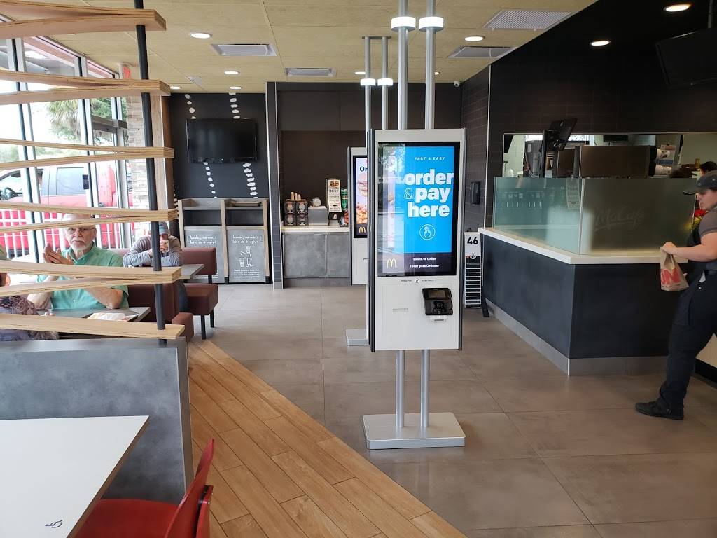 McDonalds | cafe | 1681 N Rock Springs Rd, Apopka, FL 32712, USA | 4078804434 OR +1 407-880-4434