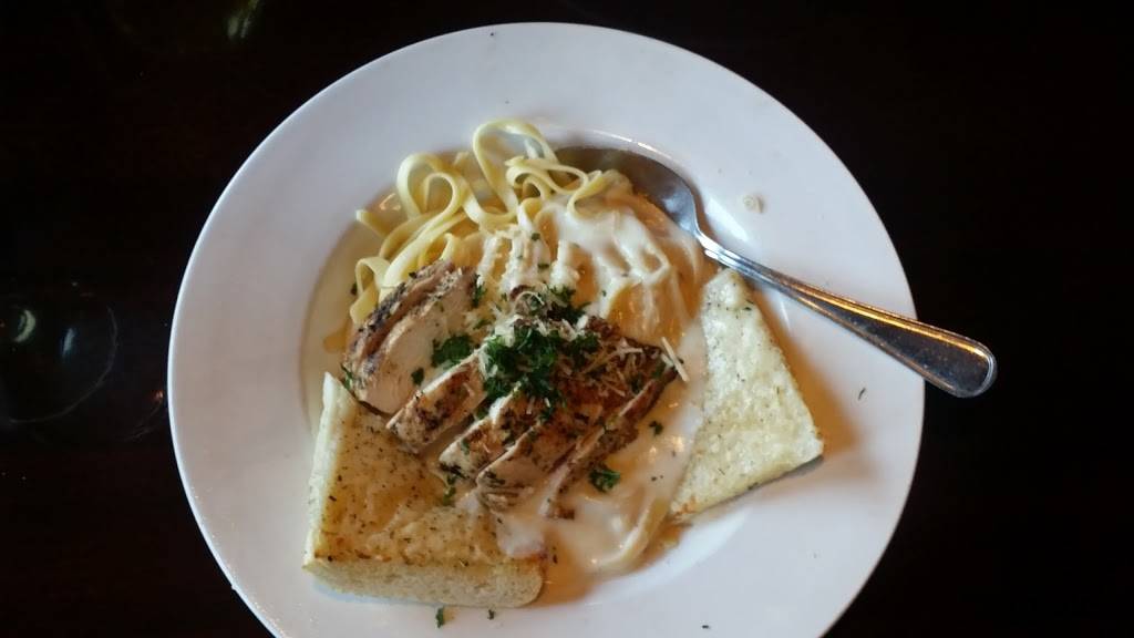 Siinos Pizza, Pasta & Grill | meal delivery | 815 Twelve Bridges Dr, Lincoln, CA 95648, USA | 9165430069 OR +1 916-543-0069