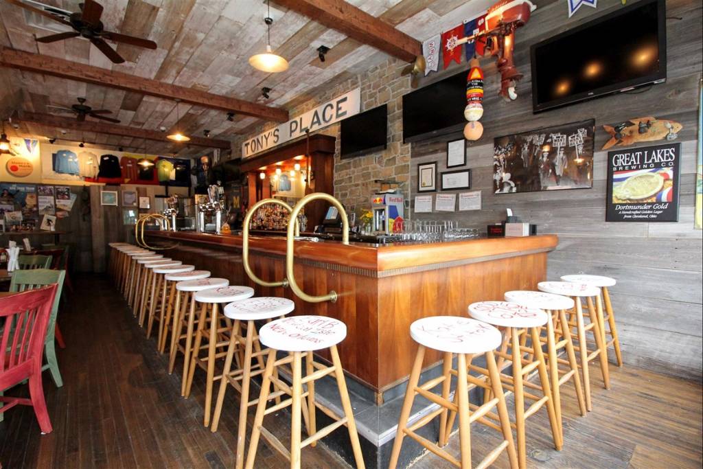 Reel Bar | restaurant | 461 Catawba Ave, Put-In-Bay, OH 43456, USA | 4192851318 OR +1 419-285-1318