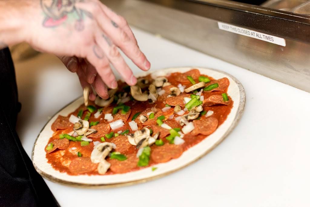 Willow River Saloon/Carbones Pizzeria | restaurant | 1106 Co Rd A, Hudson, WI 54016, USA | 7153865885 OR +1 715-386-5885