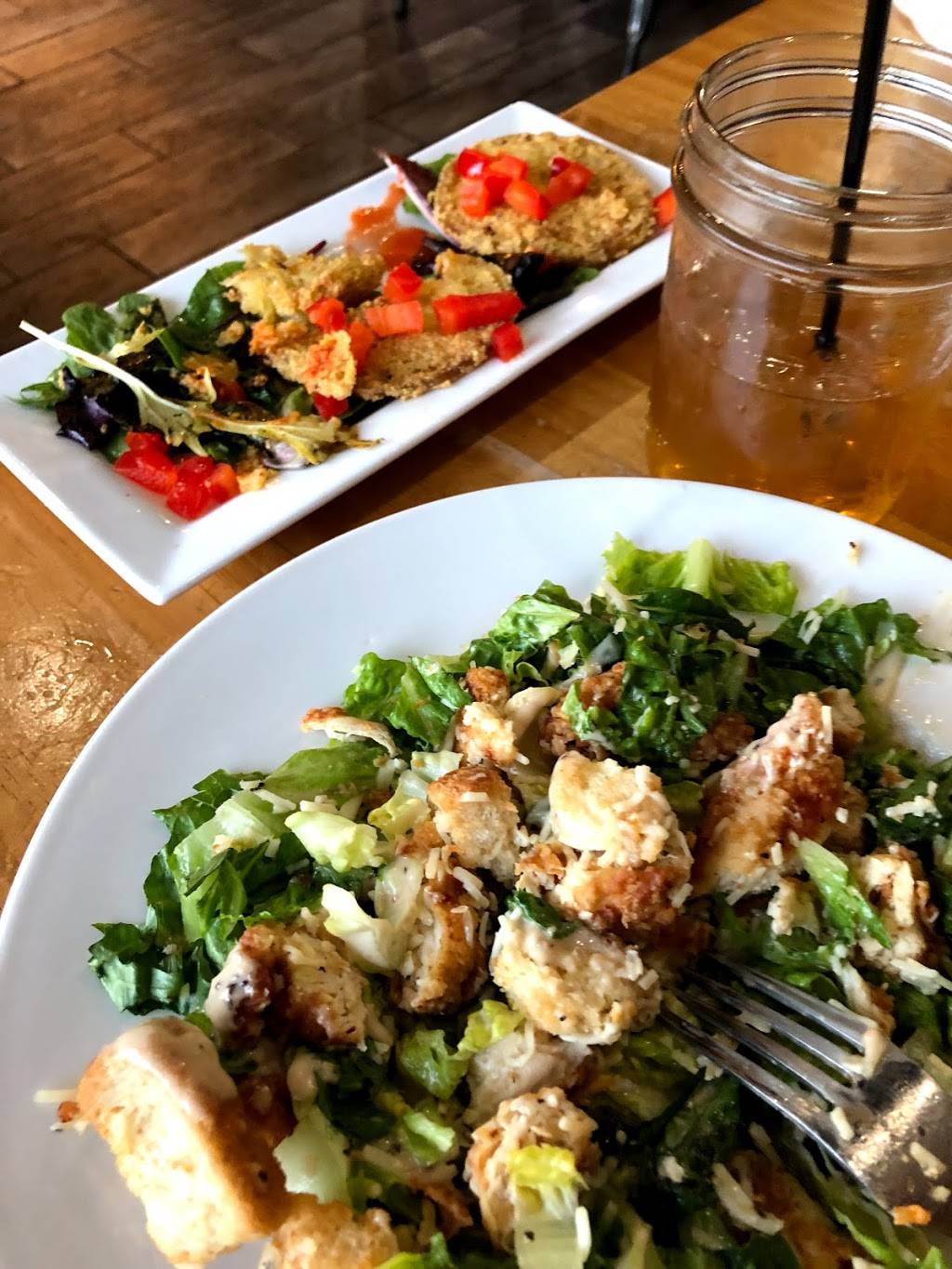 Kuzzos Chicken & Waffles | restaurant | 19345 Livernois, Detroit, MI 48221, USA | 3138610229 OR +1 313-861-0229