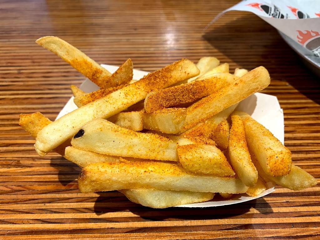 Fun Burger | restaurant | 2490 Sycamore Dr, Simi Valley, CA 93065, USA | 8055272515 OR +1 805-527-2515