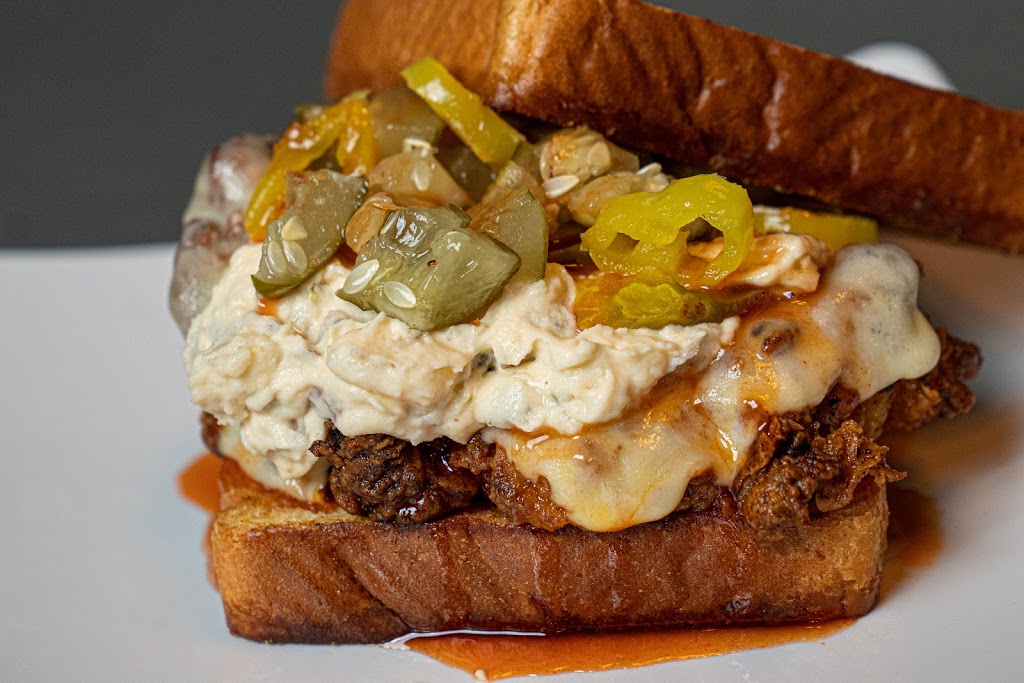 Side Chick | restaurant | 205 W 4th St, Bethlehem, PA 18015, USA | 6108652591 OR +1 610-865-2591