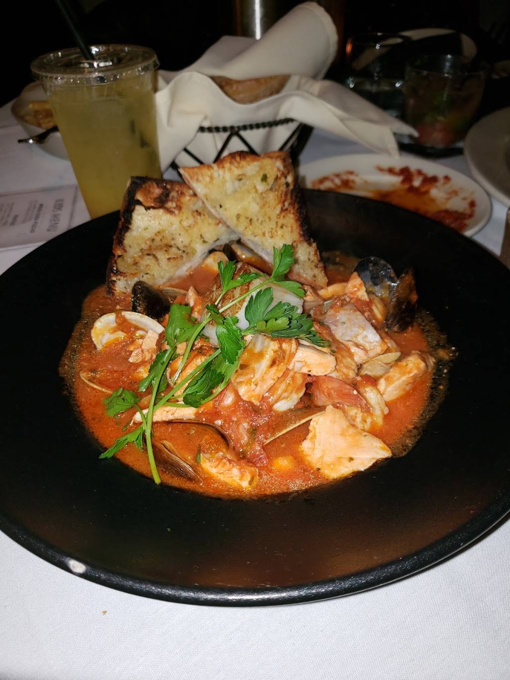 Lucianos Ristorante Italiano | restaurant | 6555 Sugarloaf Pkwy #309, Duluth, GA 30097, USA | 7702551727 OR +1 770-255-1727