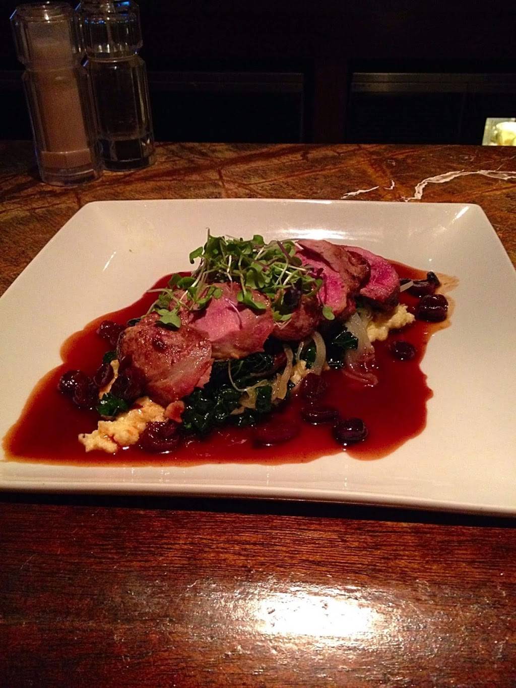 HENRYS at Lake Sunapee Country Club | restaurant | 289 Country Club Lane, New London, NH 03257, USA | 6035266040 OR +1 603-526-6040