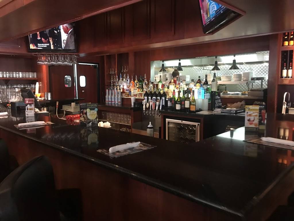 Ruby Tuesday | restaurant | 21301 Town Commons Dr, Estero, FL 33928, USA | 2394958672 OR +1 239-495-8672