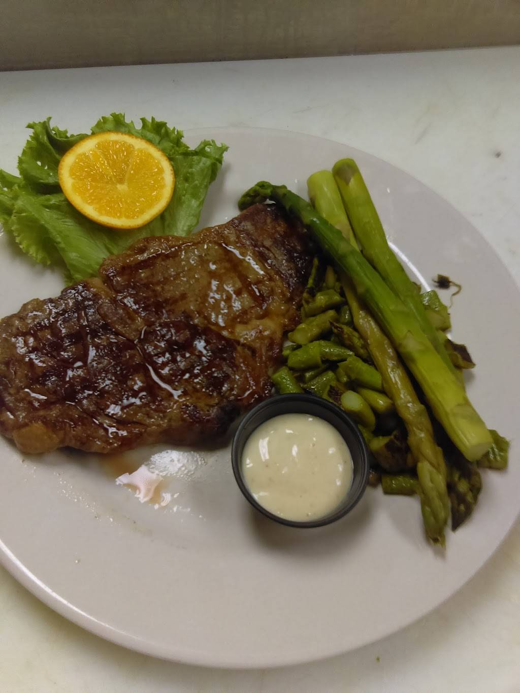 Village Restaurant | restaurant | 1540 Main St, Pleasant Valley, NY 12569, USA | 8456359976 OR +1 845-635-9976