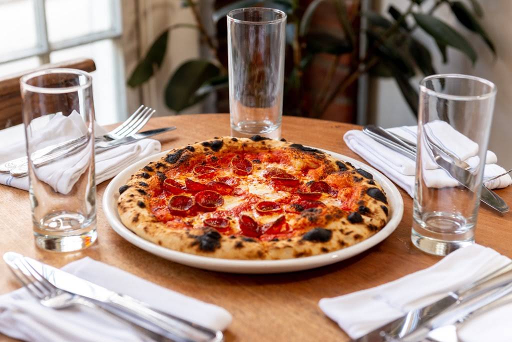 21 Greenpoint | restaurant | 21 Greenpoint Ave, Brooklyn, NY 11222, USA | 7183838833 OR +1 718-383-8833