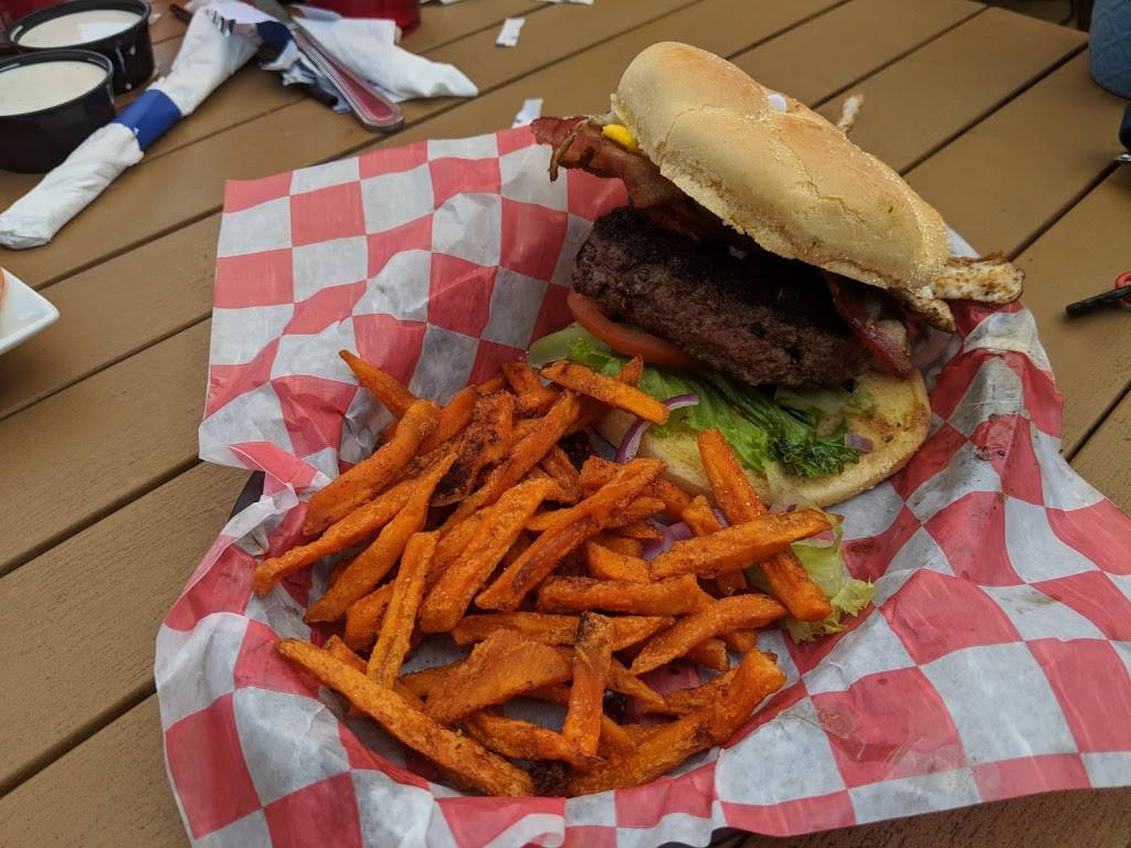 The Rudder | restaurant | 126 River Rd, Hendersonville, TN 37075, USA | 6153480129 OR +1 615-348-0129