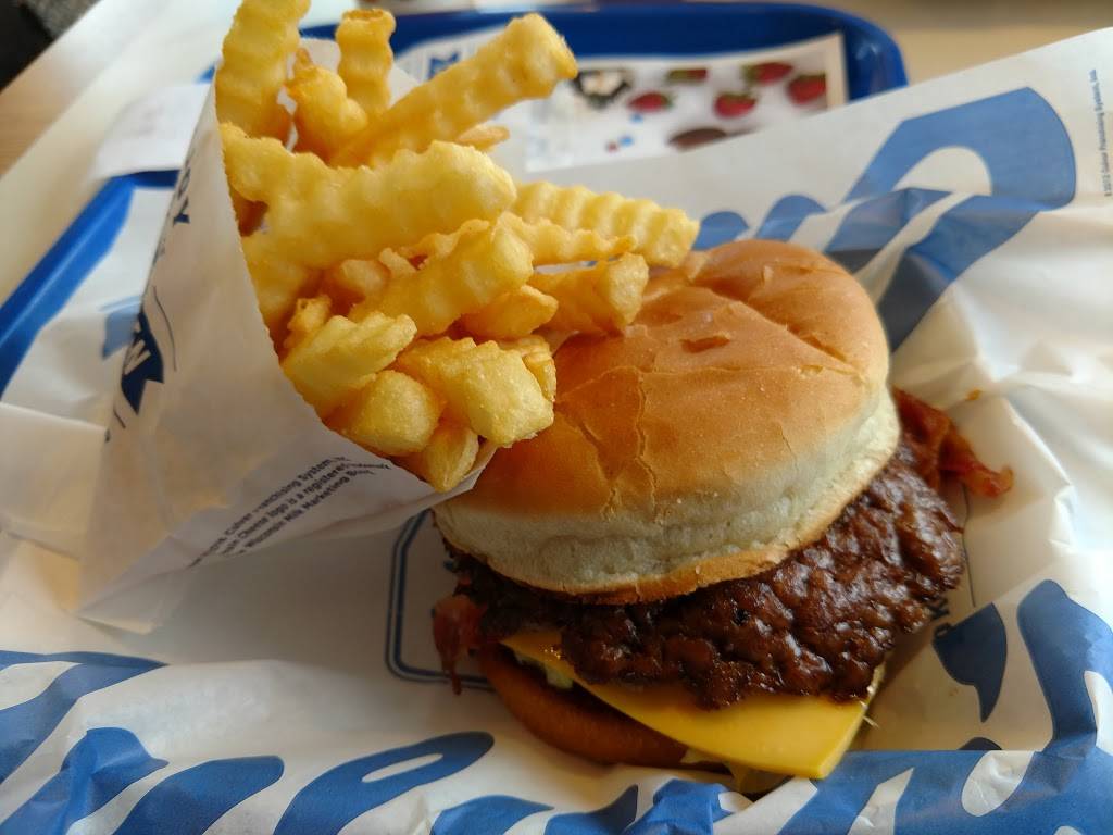 Culvers | restaurant | 4701 Kentucky Ave, Indianapolis, IN 46221, USA | 3178212938 OR +1 317-821-2938