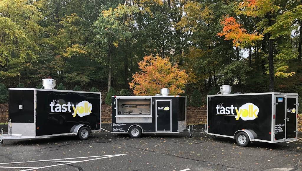 The Tasty Yolk | restaurant | 1916 Post Rd, Fairfield, CT 06824, USA | 2037266520 OR +1 203-726-6520