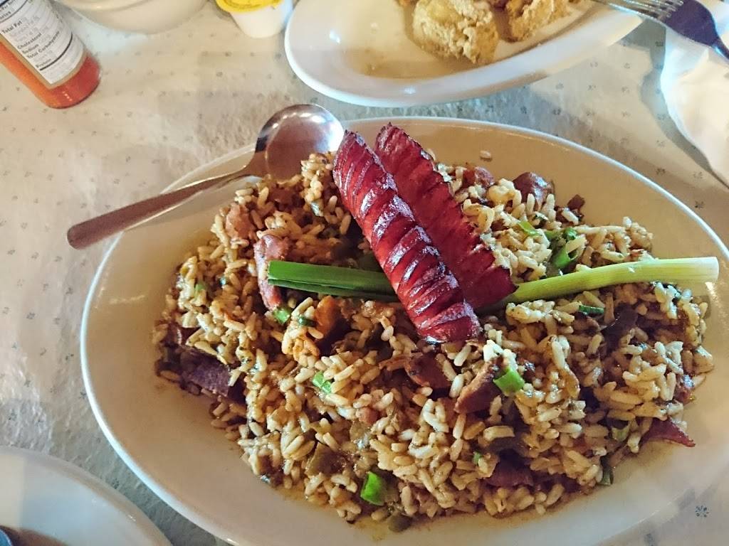 Acadiana Cafe | restaurant | 1289 SW Loop 410, San Antonio, TX 78227, USA | 2106740019 OR +1 210-674-0019