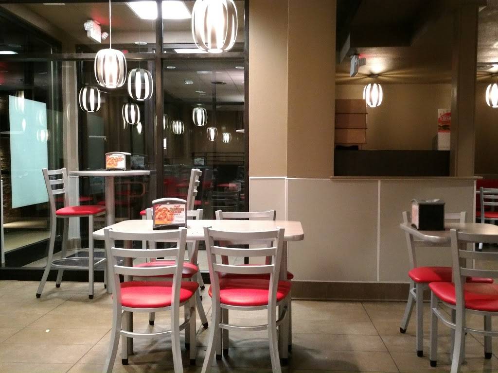 Hardees | restaurant | 724 Allegheny St, Dauphin, PA 17018, USA | 7179218238 OR +1 717-921-8238