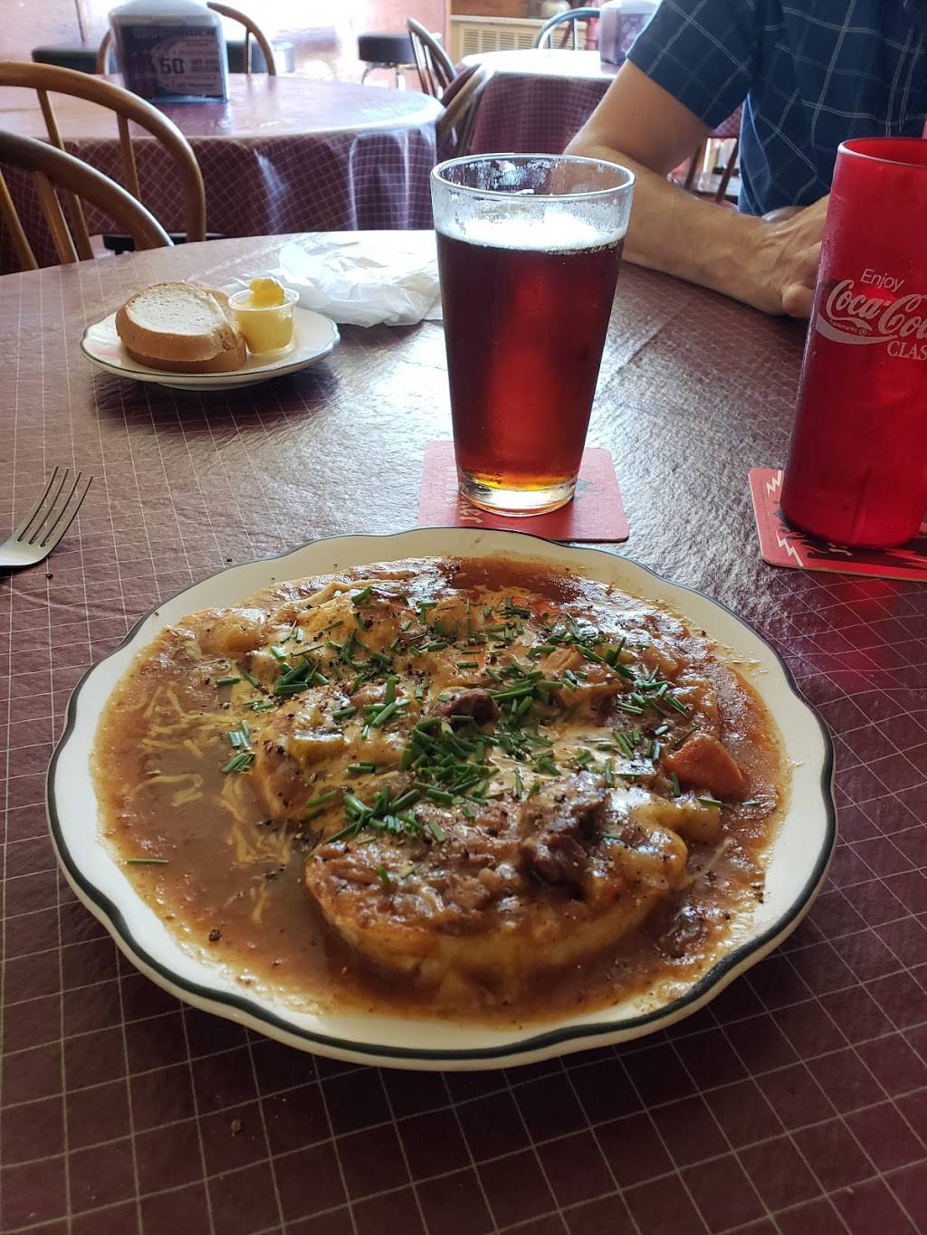 Little Bohemia | restaurant | 1317 3rd St SE, Cedar Rapids, IA 52401, USA | 3193666262 OR +1 319-366-6262