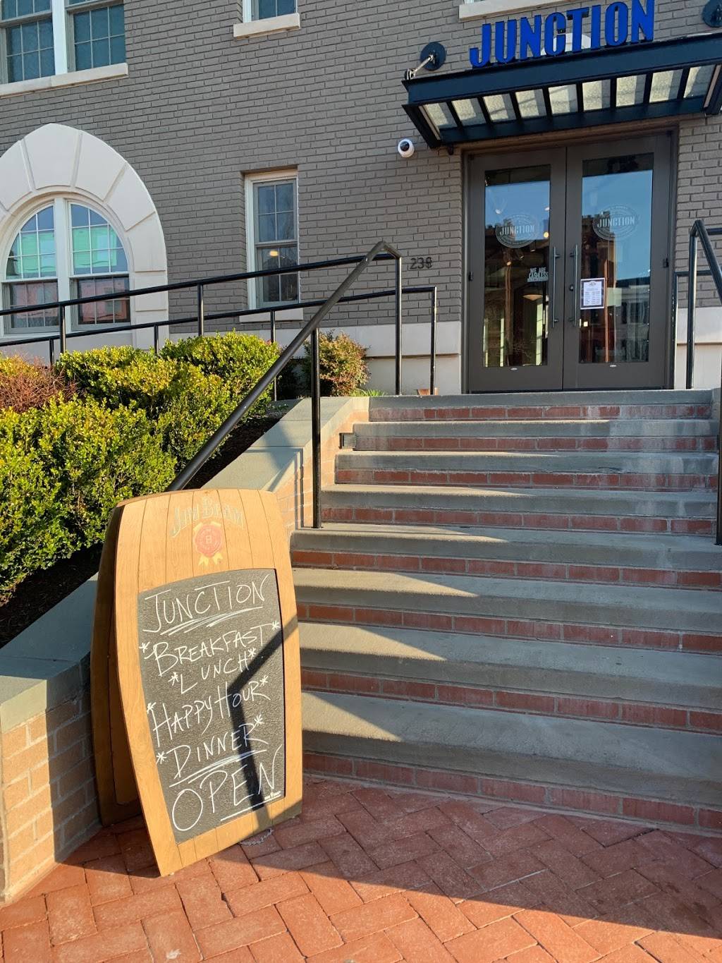 Junction Bistro, Bar & Bakery | restaurant | 238 Massachusetts Ave NE, Washington, DC 20002, USA | 2028005222 OR +1 202-800-5222